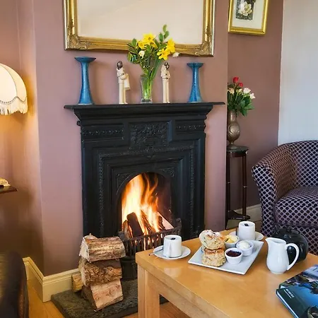 Retreats Islandview 3* Roundstone