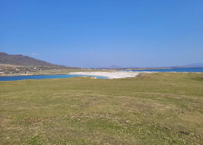 Retreats Islandview Roundstone