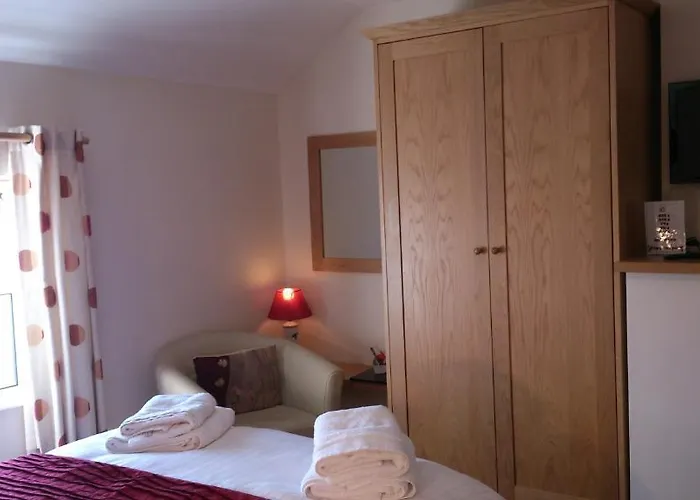 Retreats Islandview 3* Roundstone