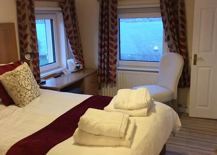 Retreats Islandview Roundstone